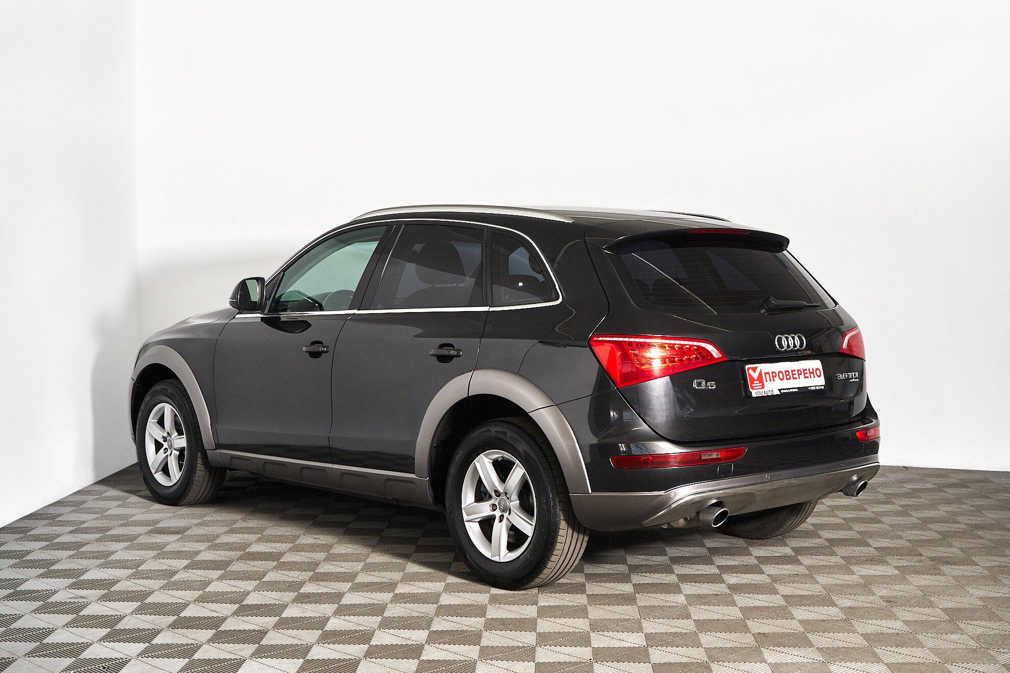 Audi Q5 2009, черный