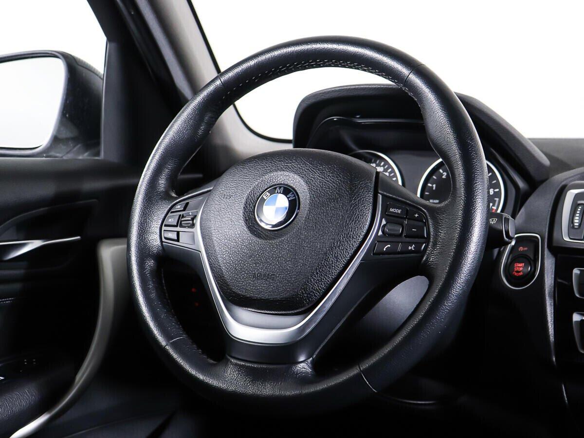 BMW 1 серии 2017, белый