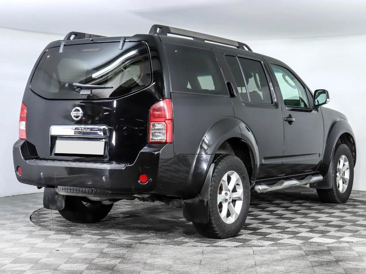 Nissan Pathfinder 2008, черный