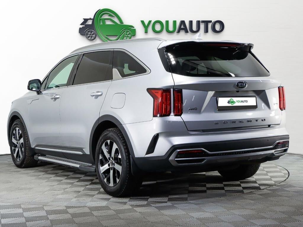 Kia Sorento 2021, серебряный