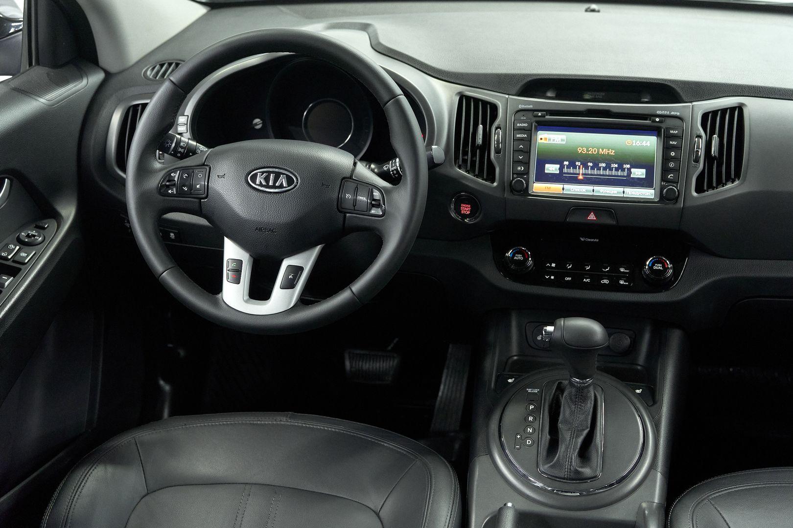 Kia Sportage 2011, черный