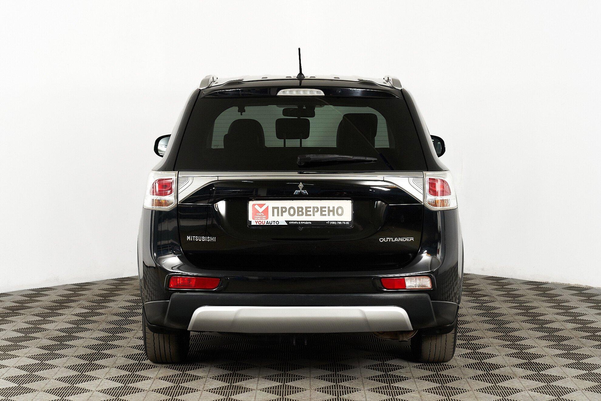 Mitsubishi Outlander 2014, черный
