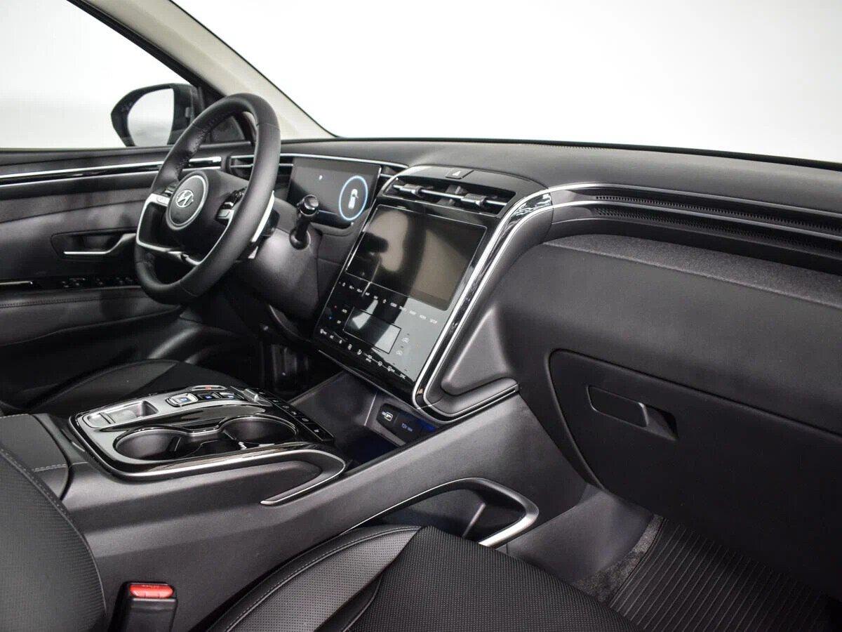 Hyundai Tucson 2023, серебряный