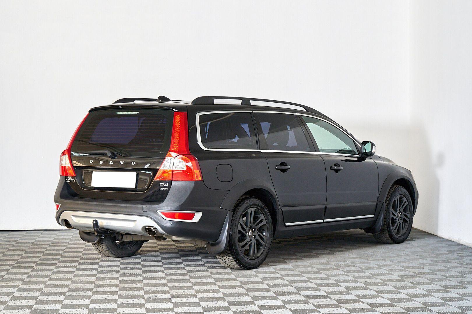 Volvo XC70 2012, черный