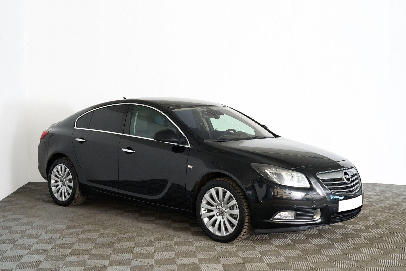Opel Insignia 2011, черный