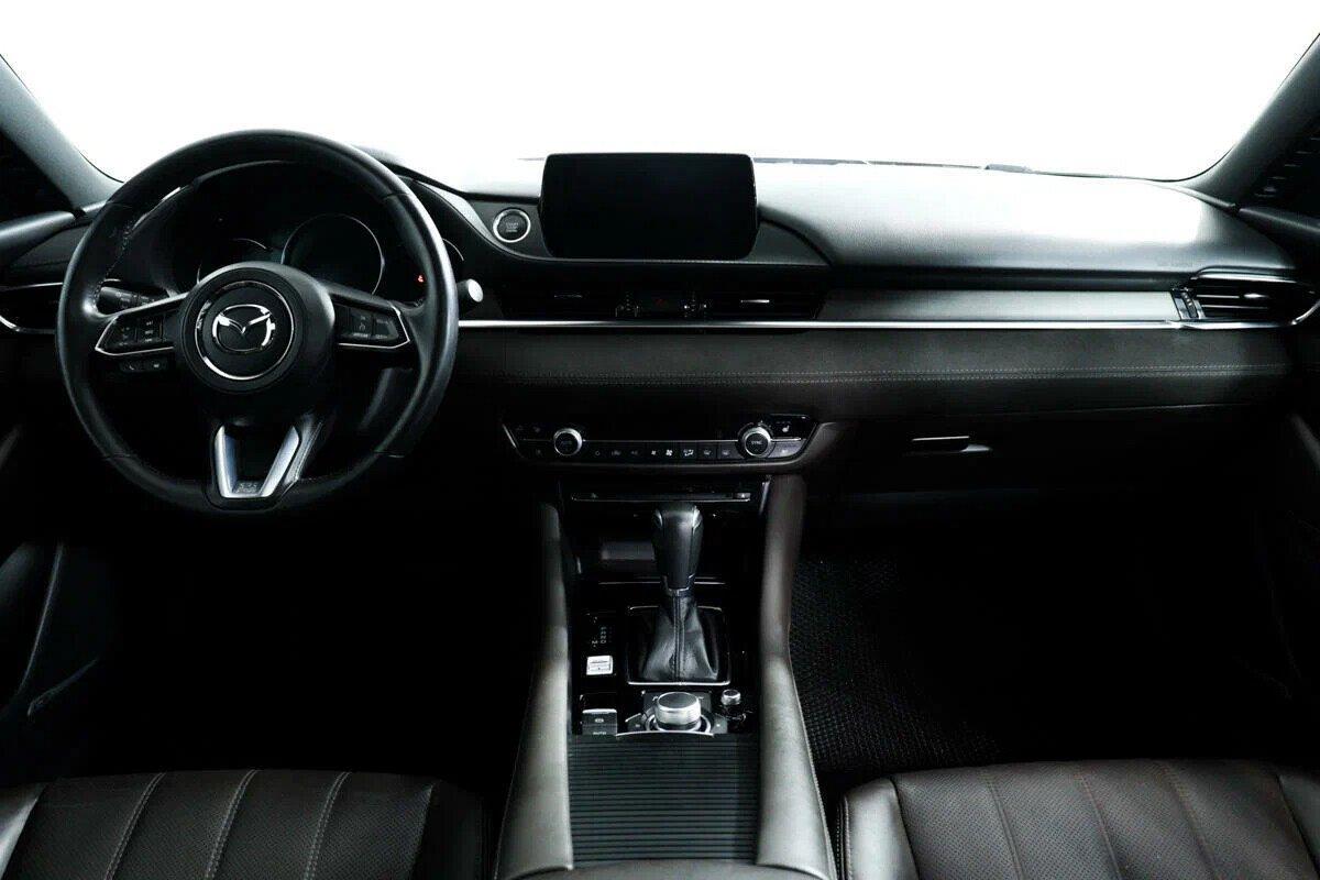 Mazda 6 2020, красный