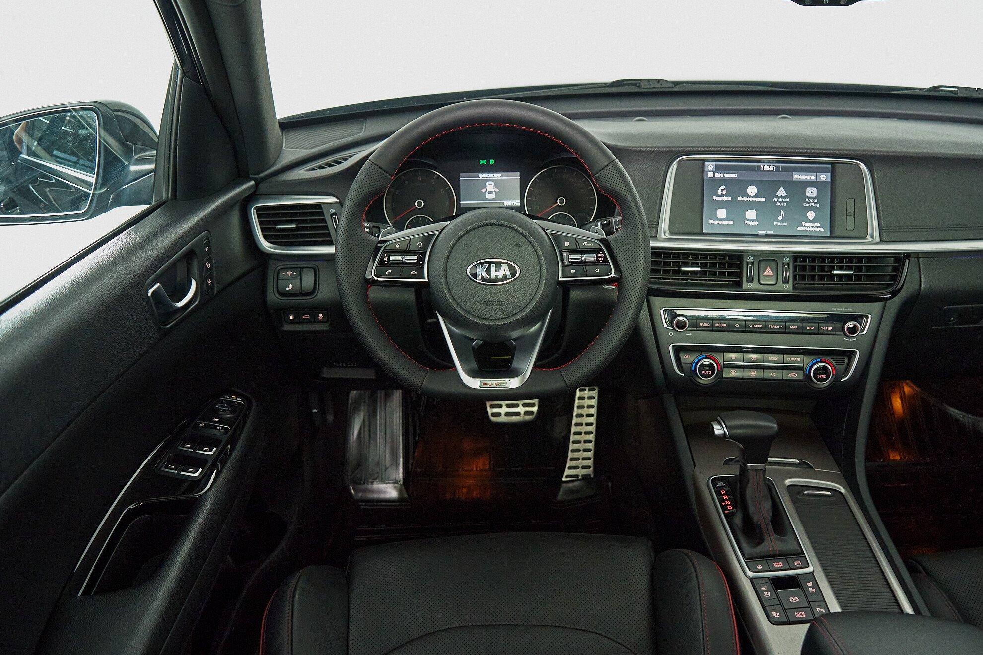 Kia Optima 2019, черный