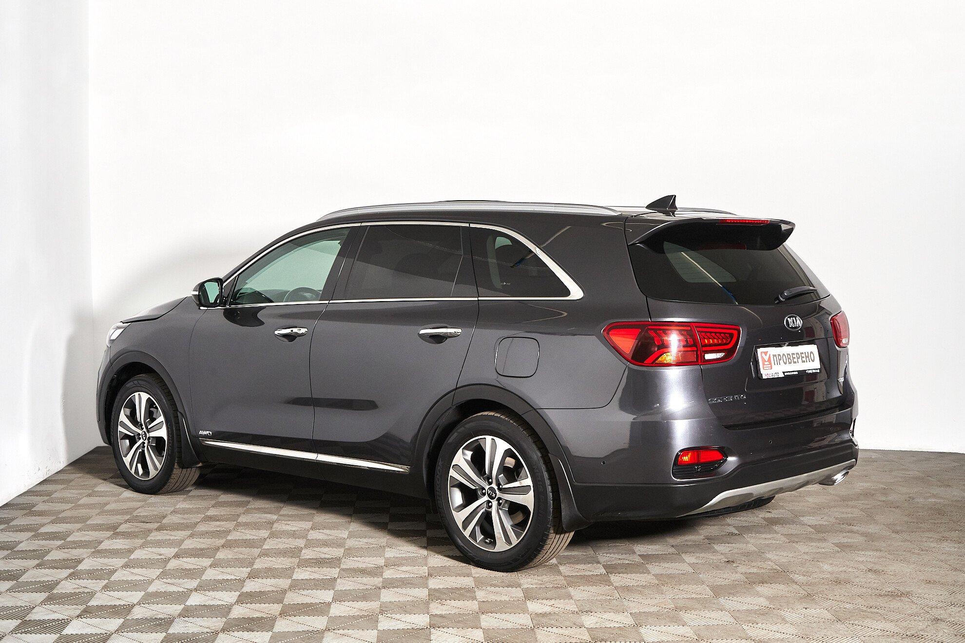 Kia Sorento 2019, серый