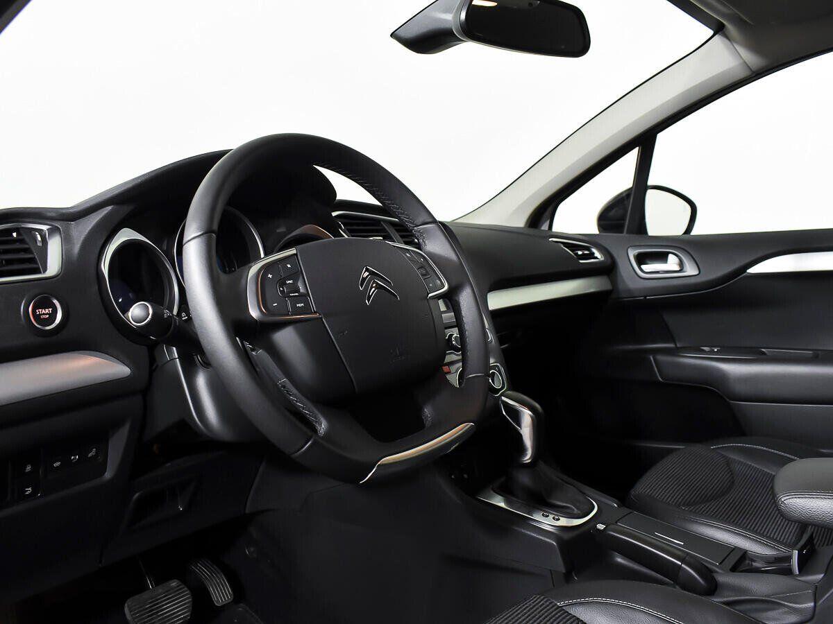 Citroen C4 2019, белый