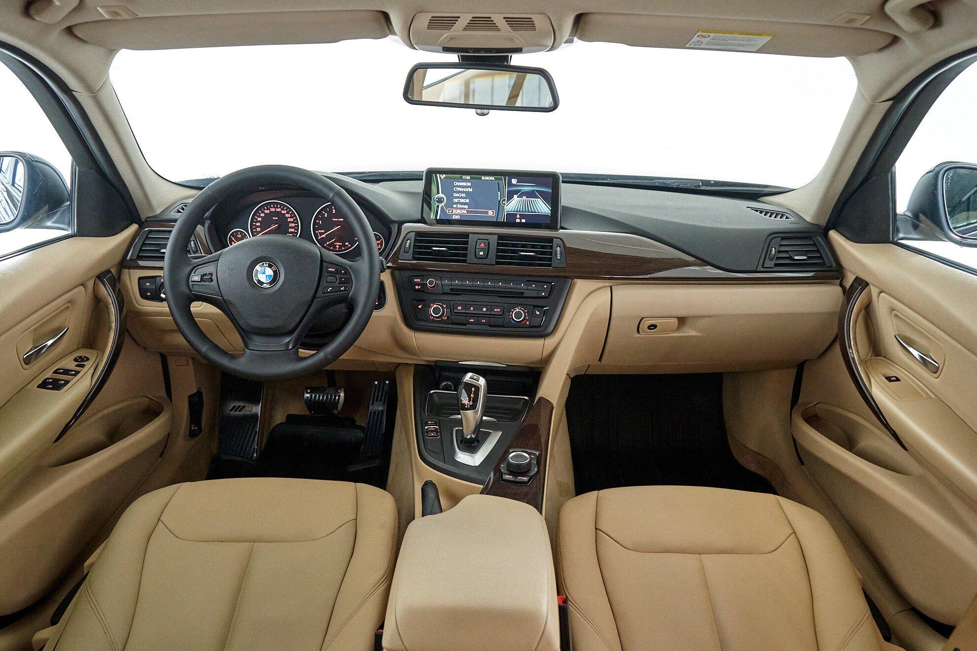BMW 3 серии 2012, черный