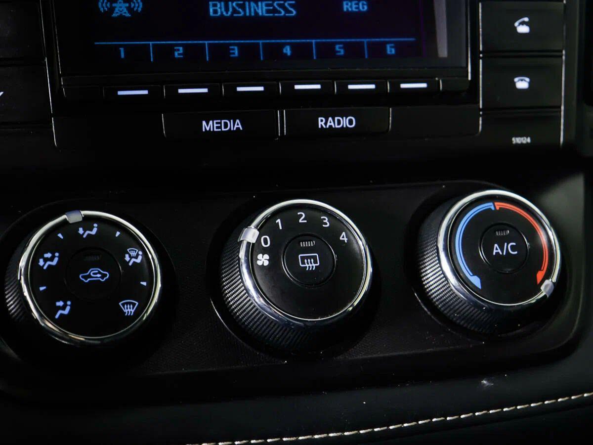 Toyota RAV4 2018, черный