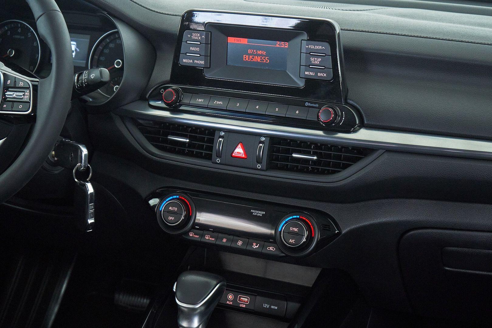 Kia Cerato 2018, черный