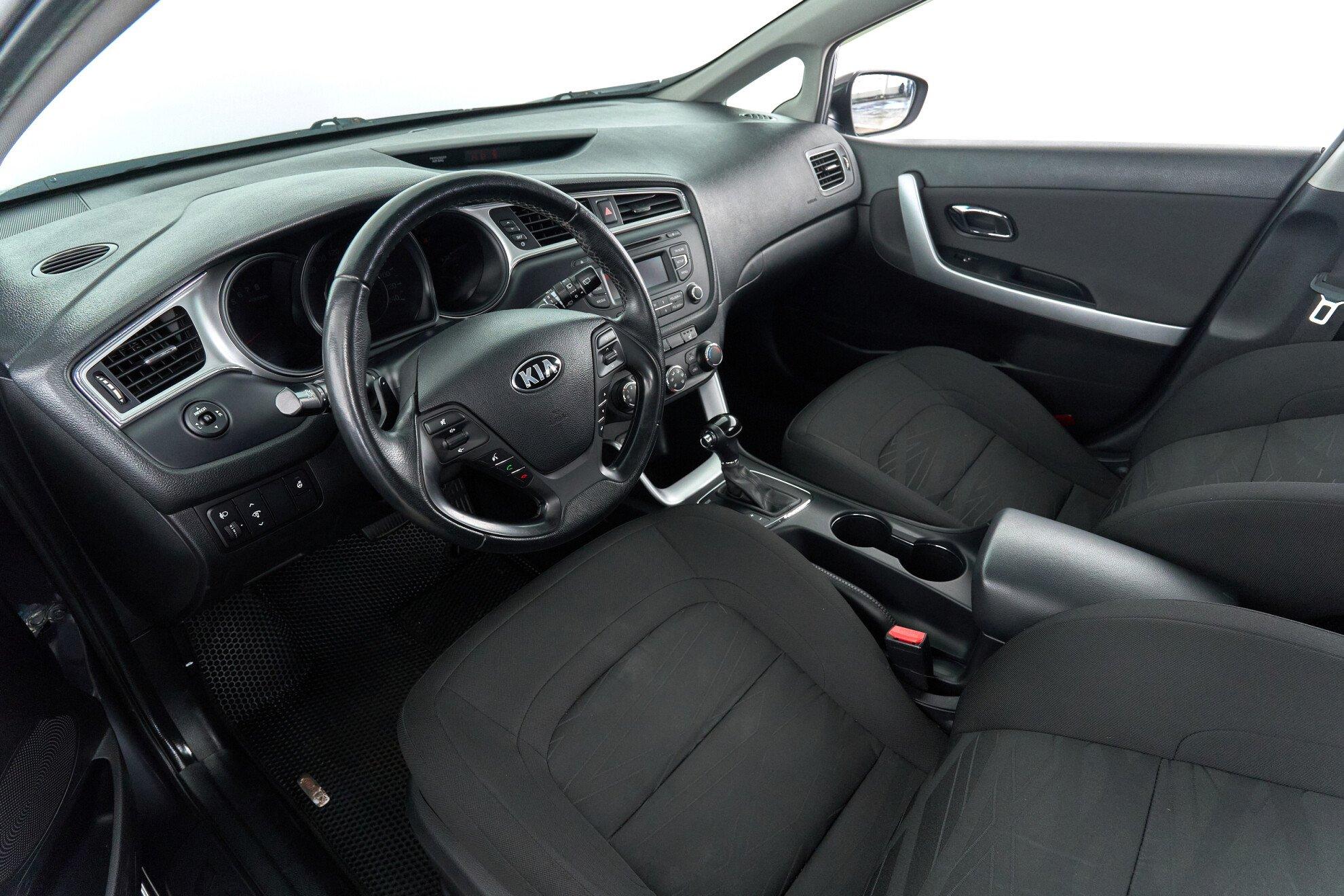 Kia Ceed 2017, серый
