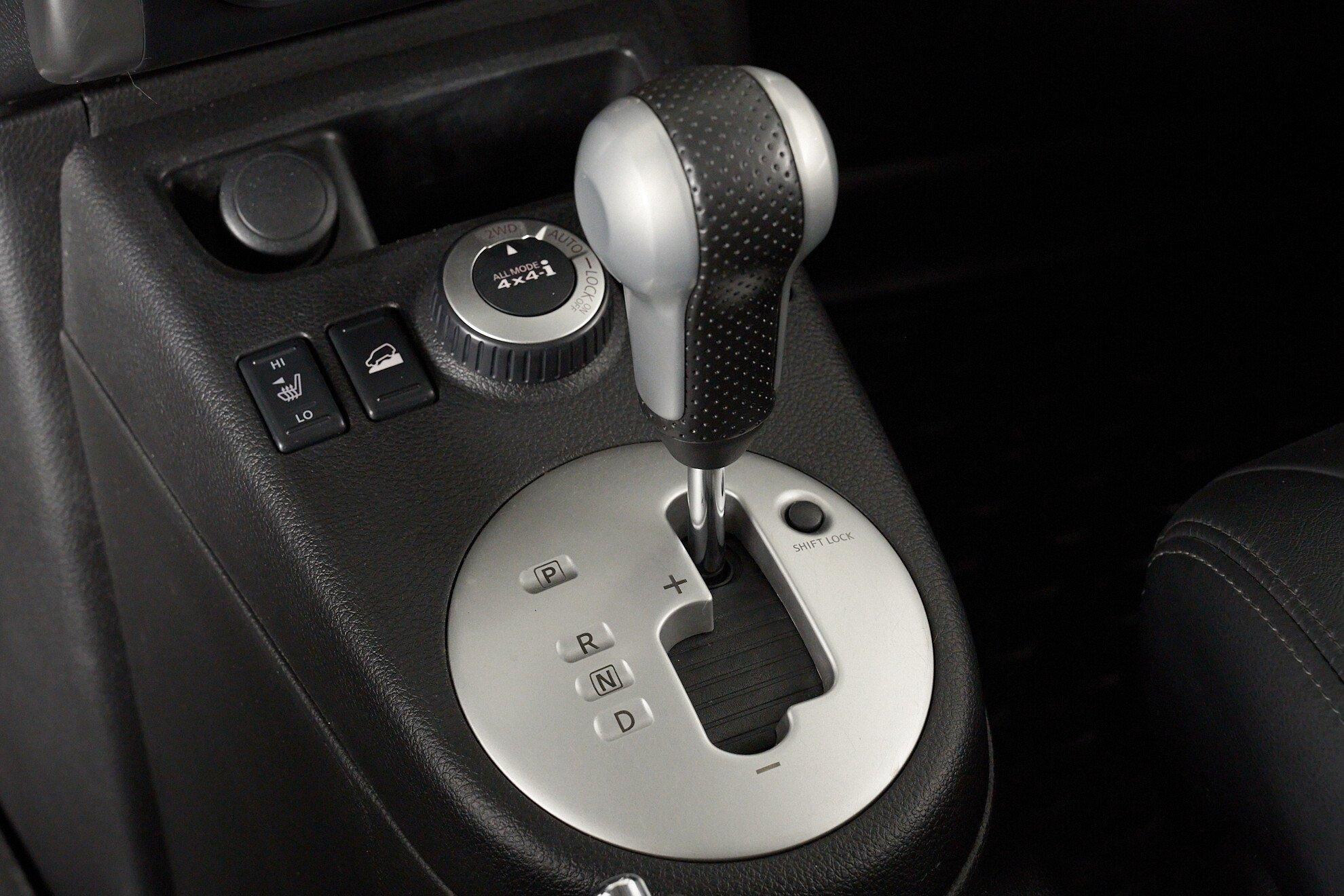 Nissan X-Trail 2013, черный