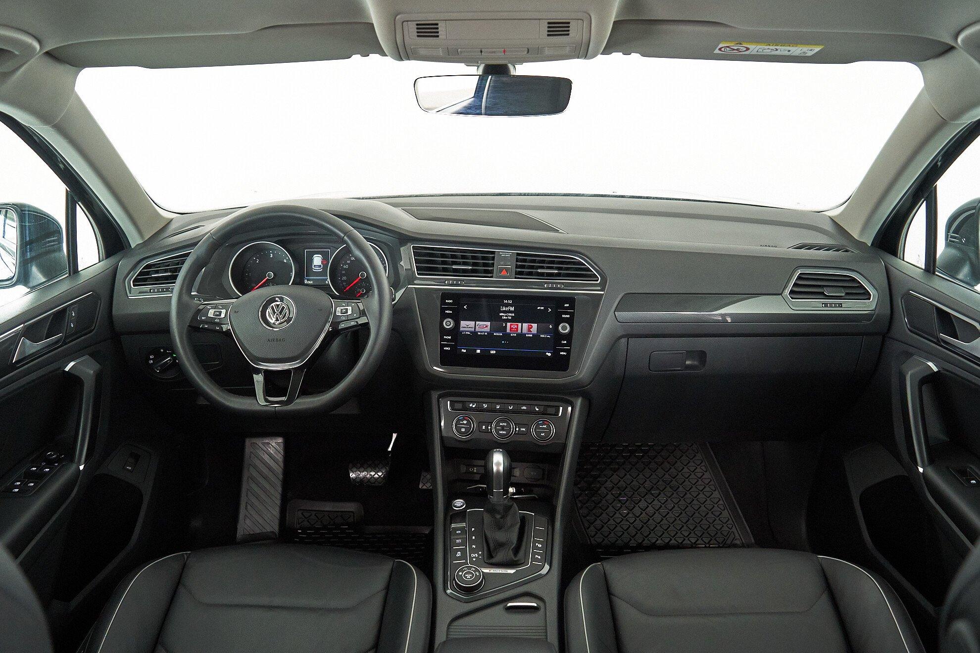 Volkswagen Tiguan 2017, черный