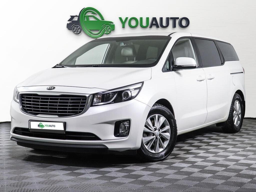 Kia Carnival 2016, белый