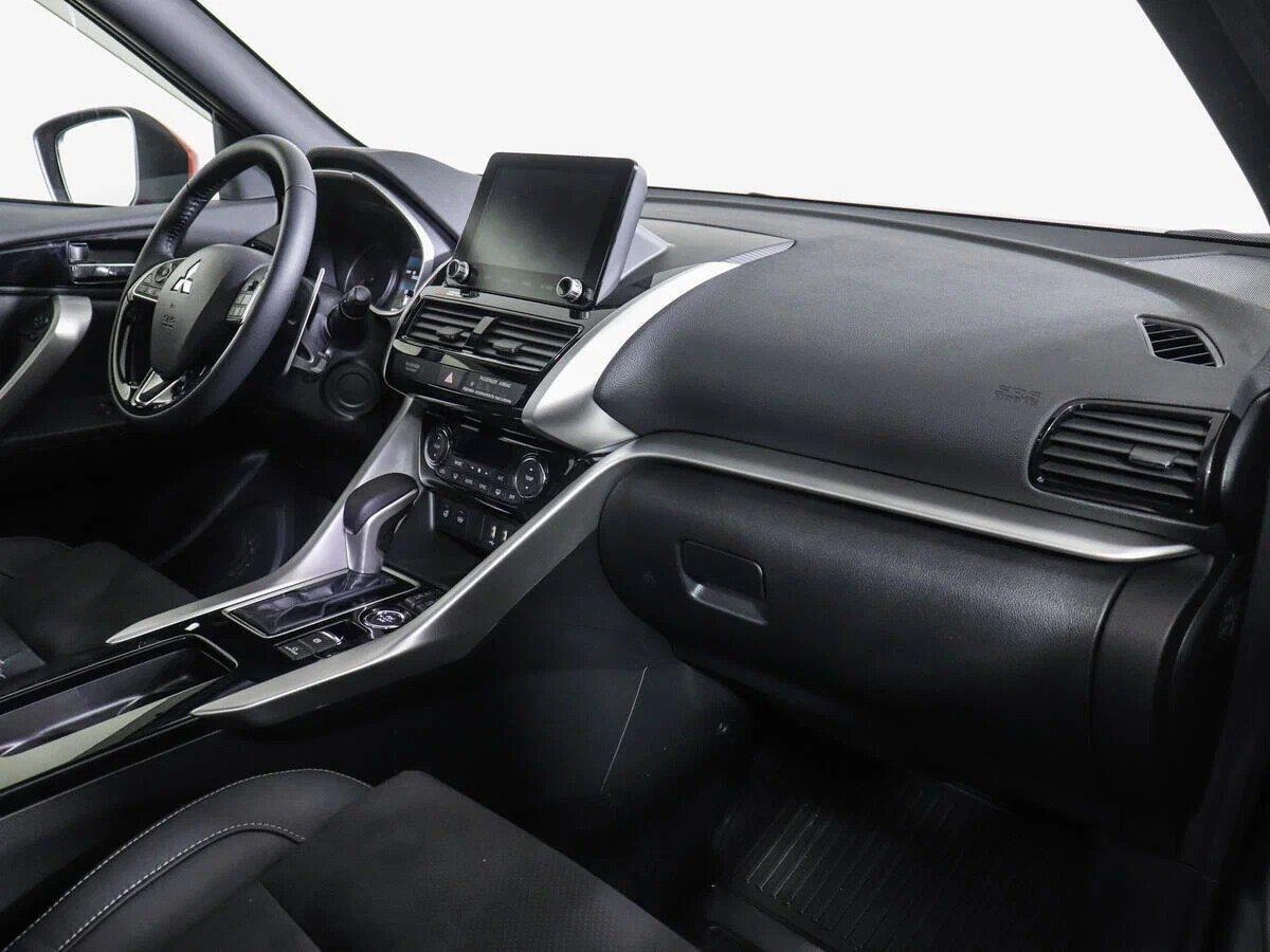 Mitsubishi Eclipse Cross 2021, красный