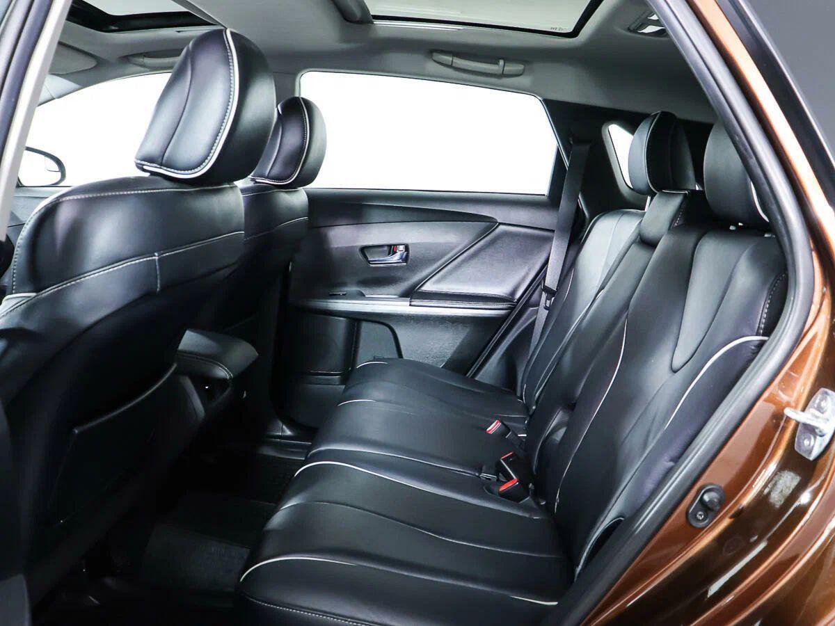 Toyota Venza 2015, коричневый