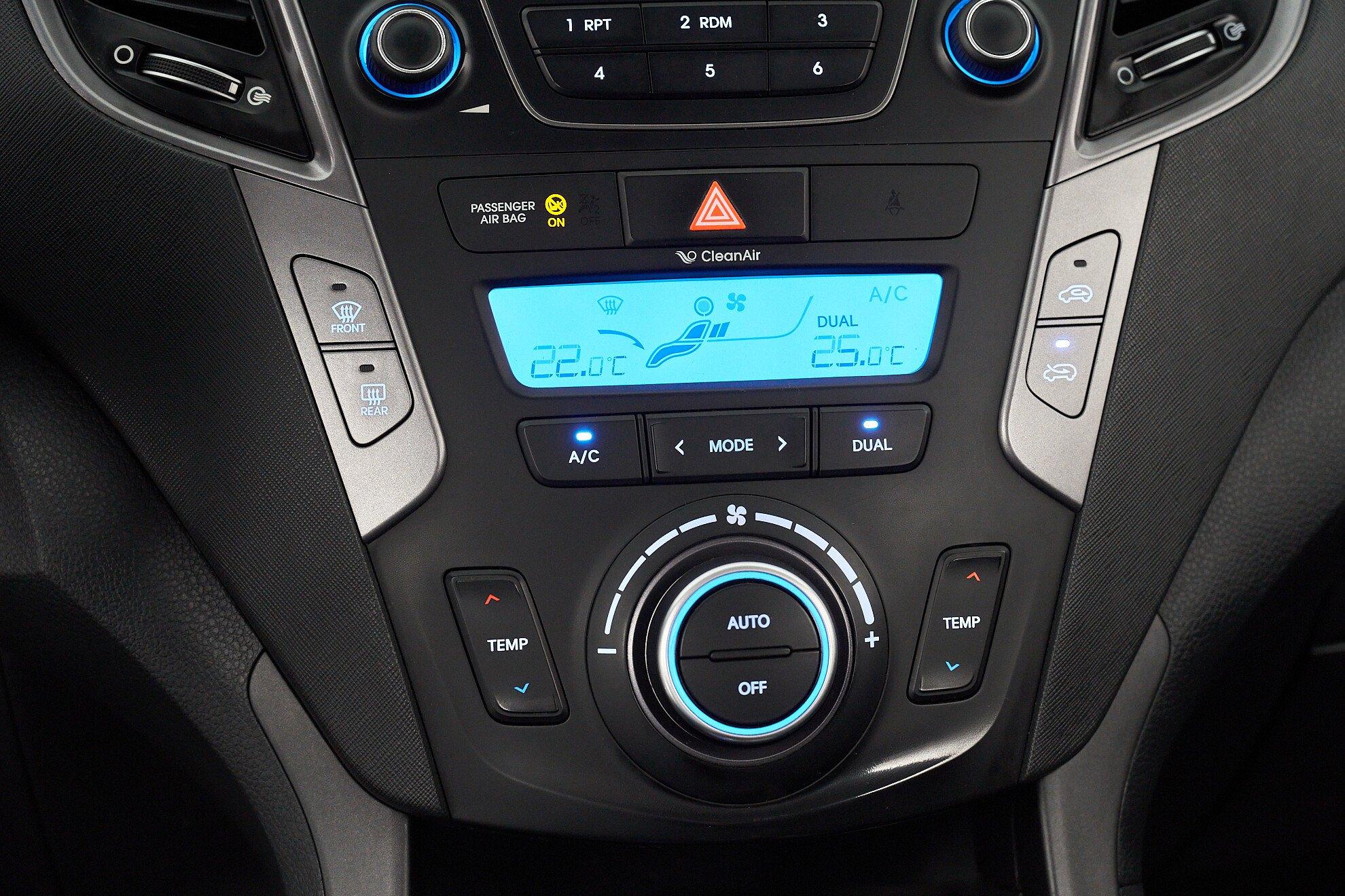 Hyundai Santa Fe 2014, серый
