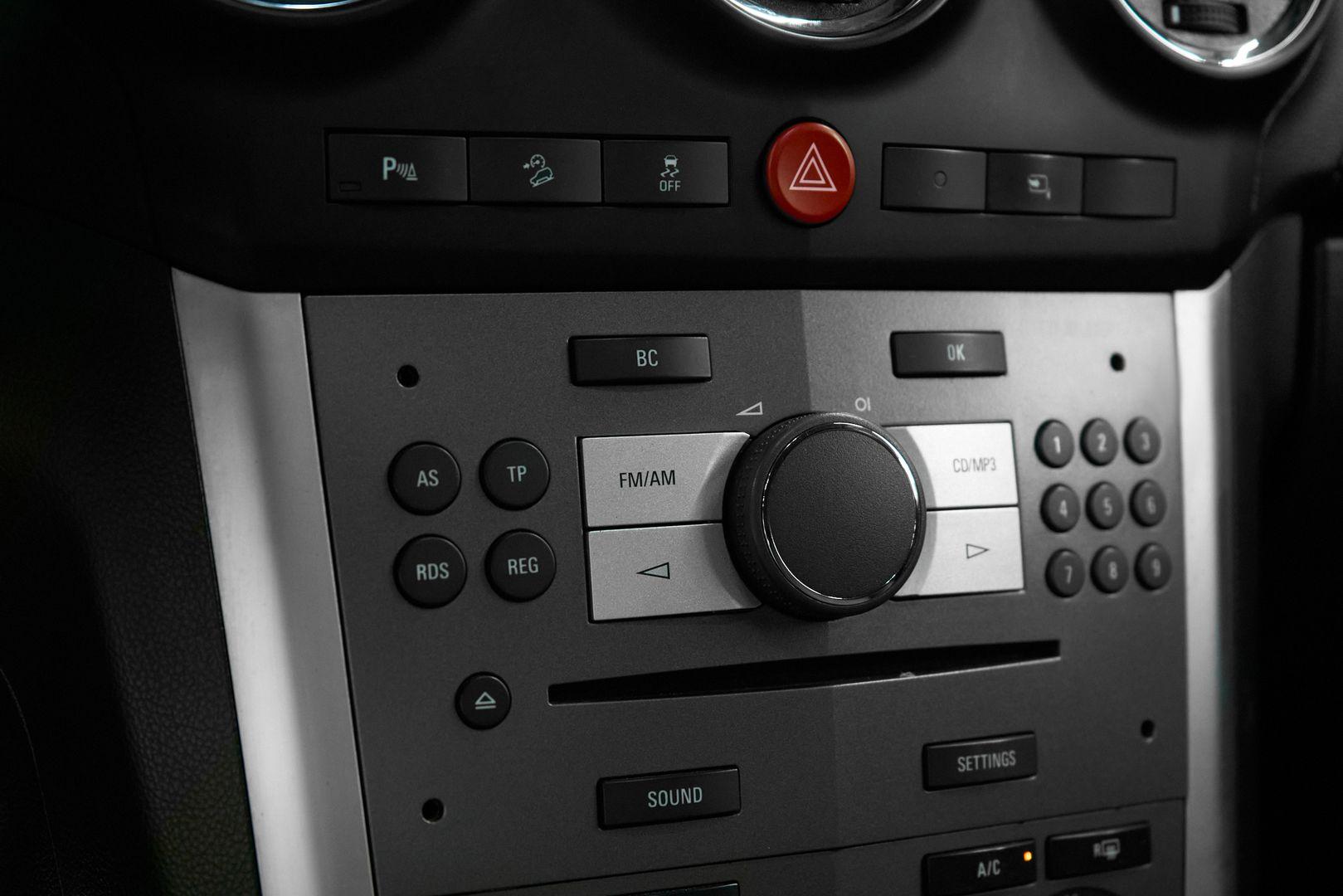 Opel Antara 2014, золотой