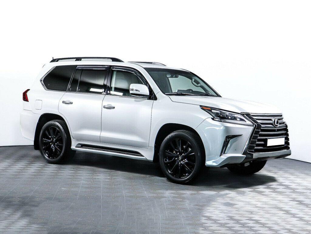 Lexus LX 2017, белый