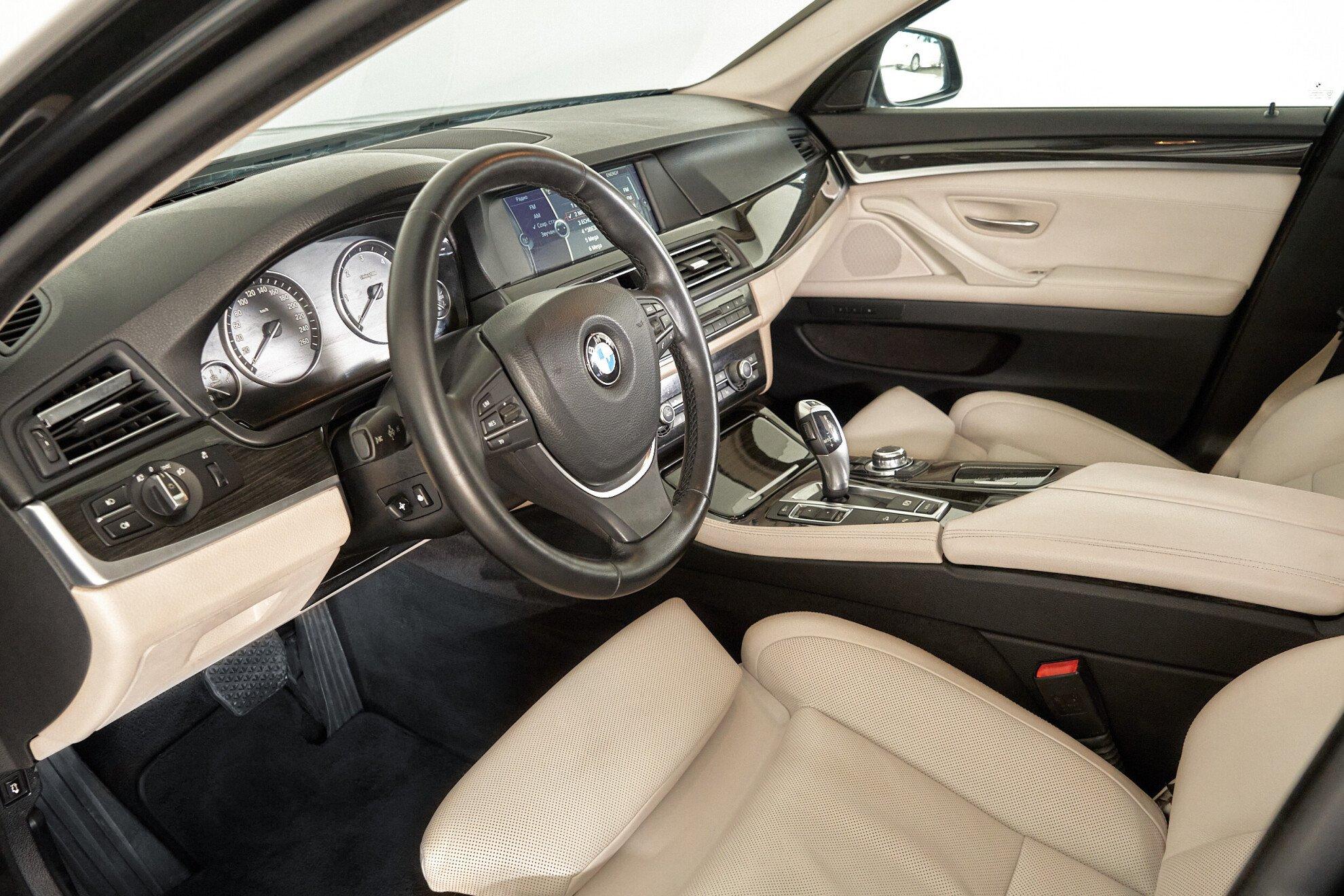 BMW 5 серии 2011, черный