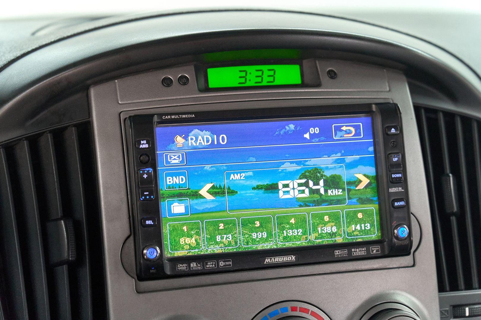 Hyundai Grand Starex 2011, серебряный
