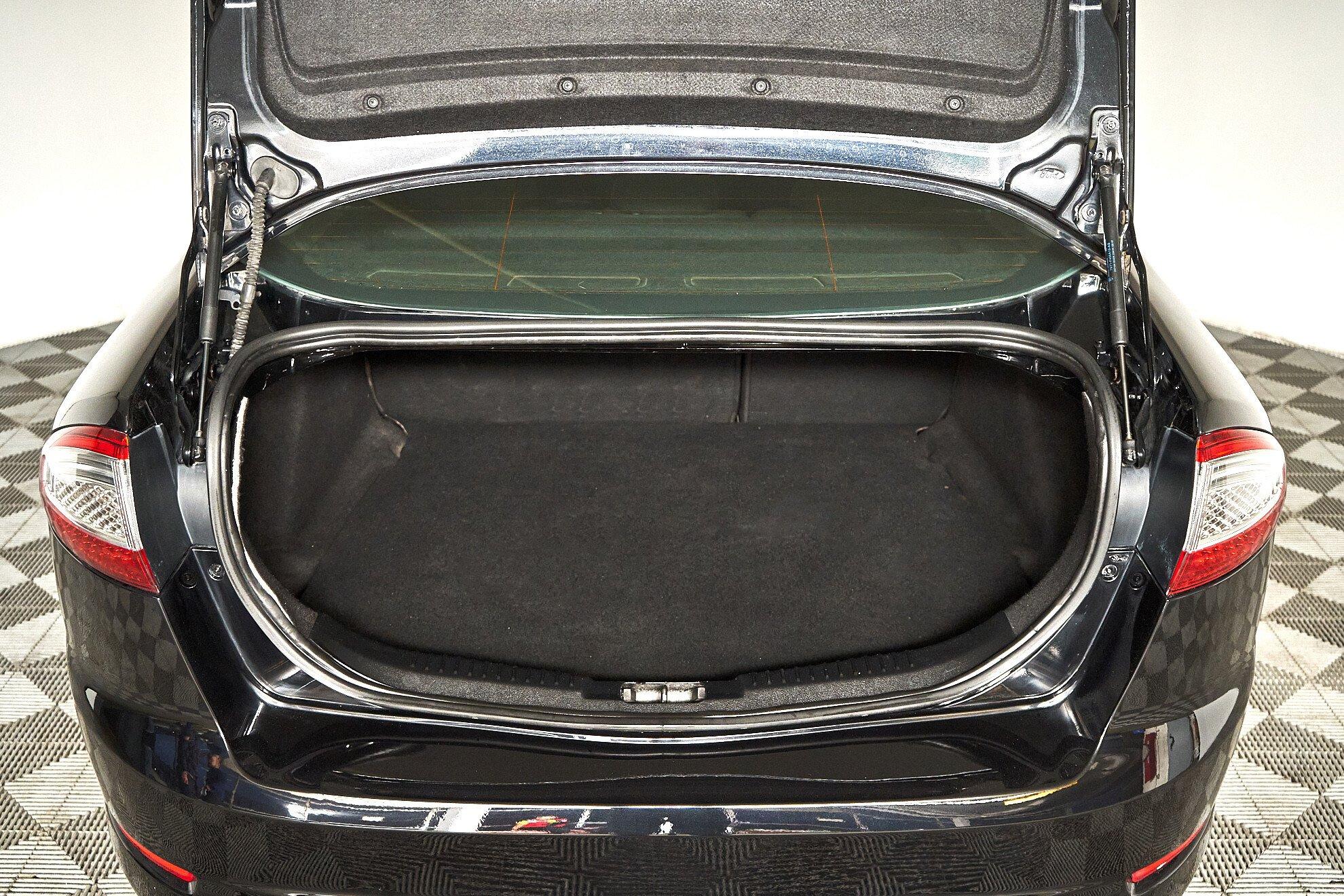 Ford Mondeo 2012, черный