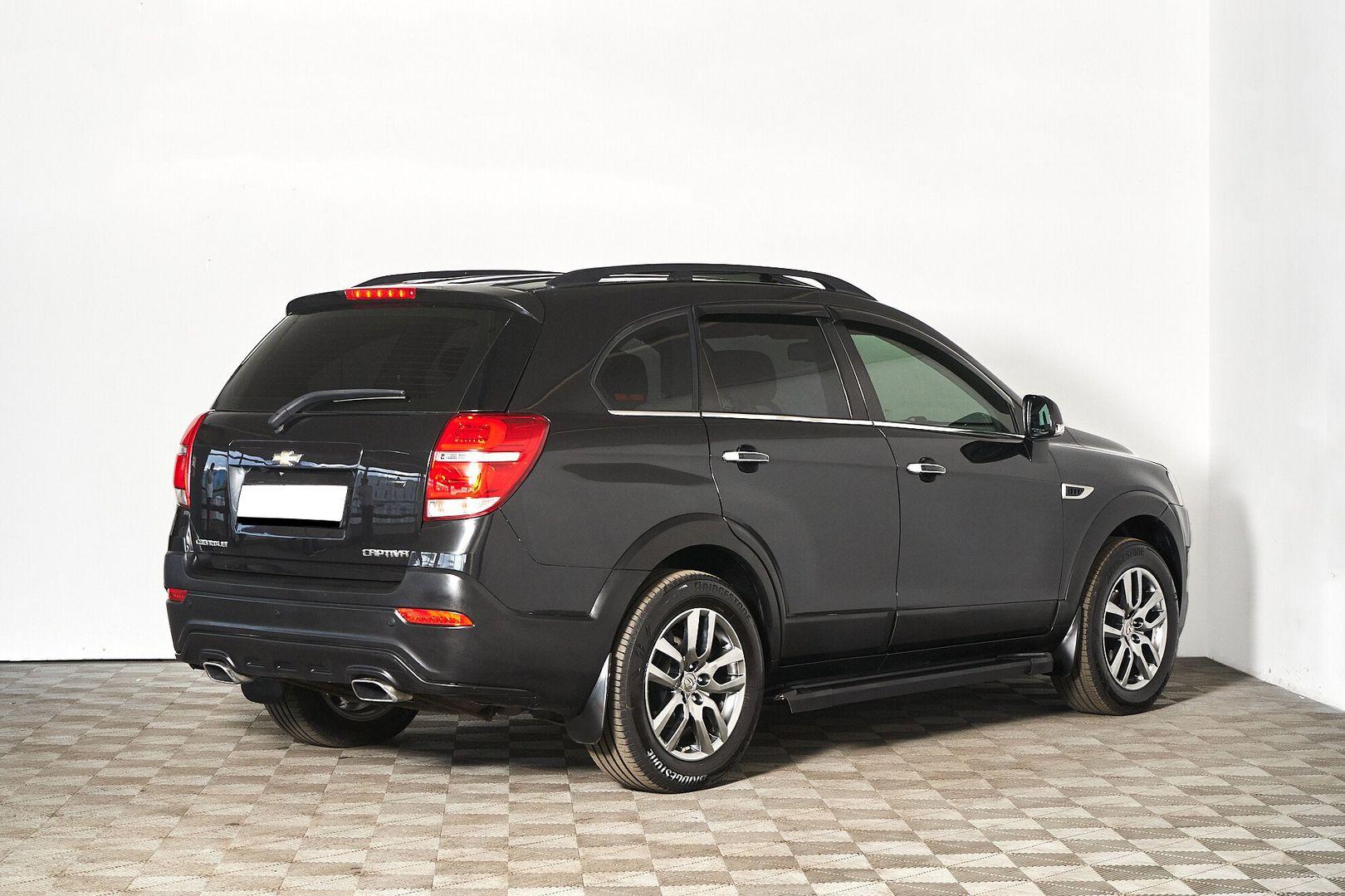 Chevrolet Captiva 2015, черный