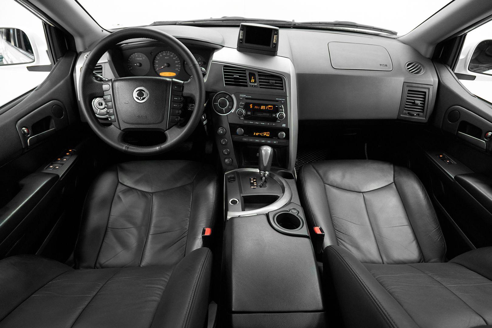 SsangYong Kyron 2012, белый