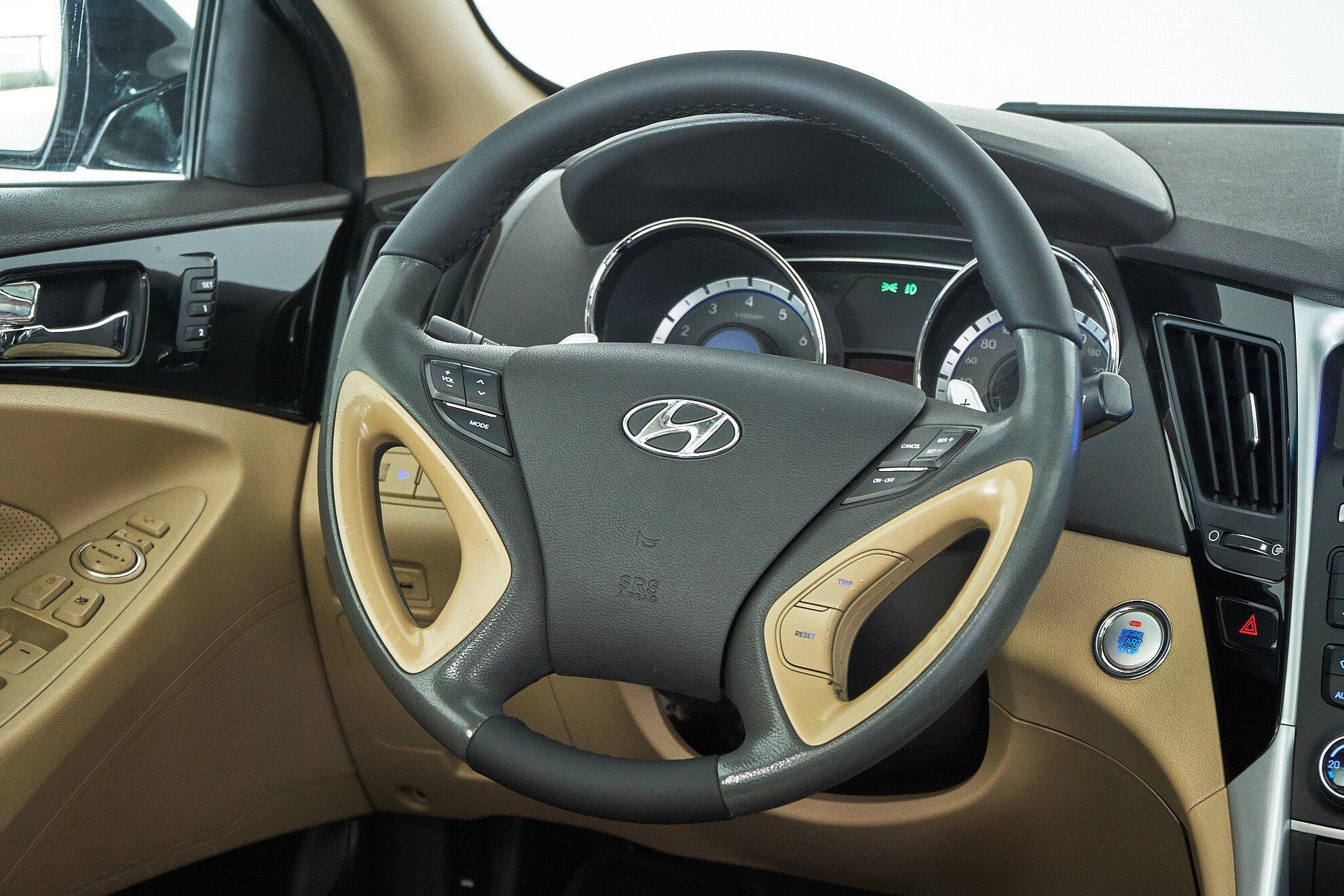 Hyundai Sonata 2012, черный
