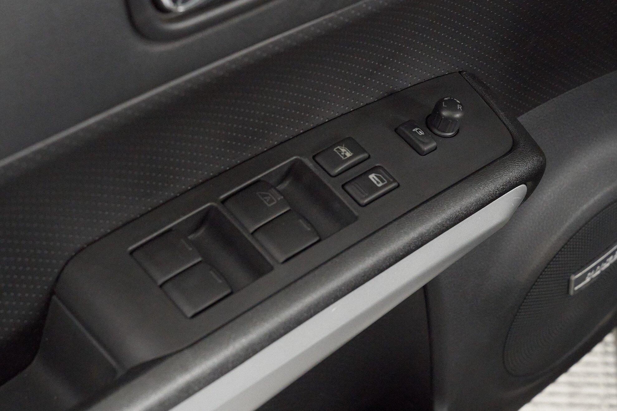 Nissan X-Trail 2013, черный