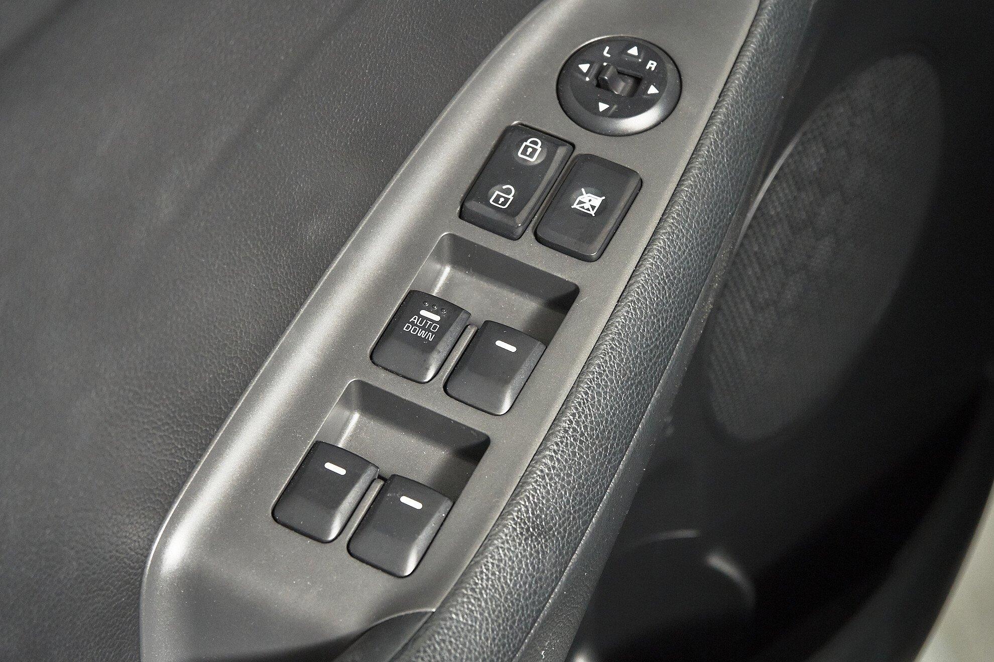 Kia Cerato 2016, белый