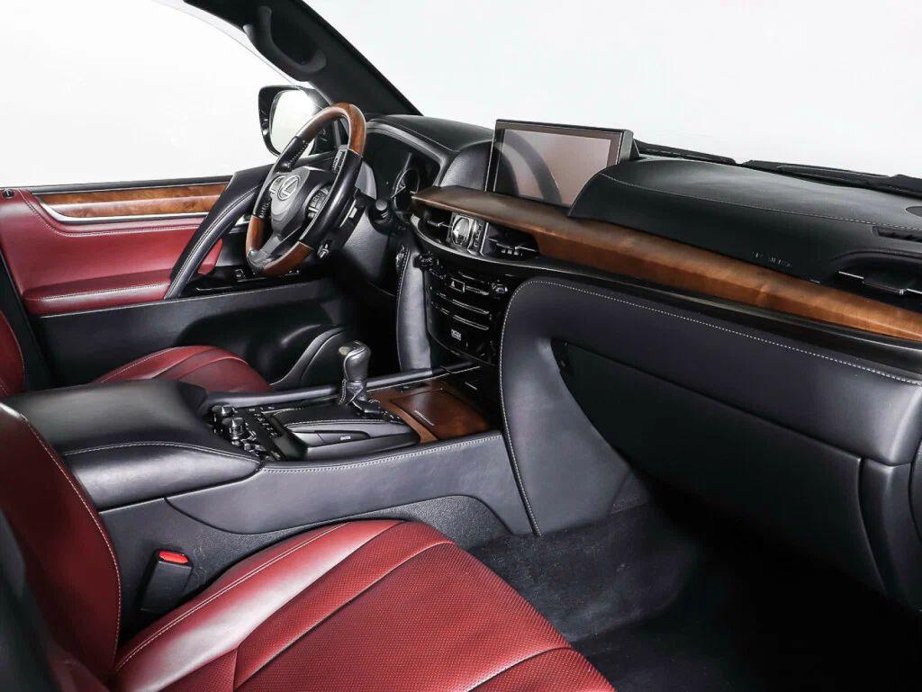 Lexus LX 2019, черный