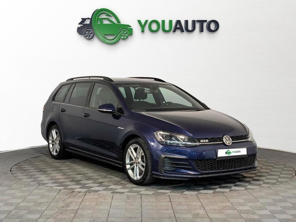 Volkswagen Golf 2019, синий
