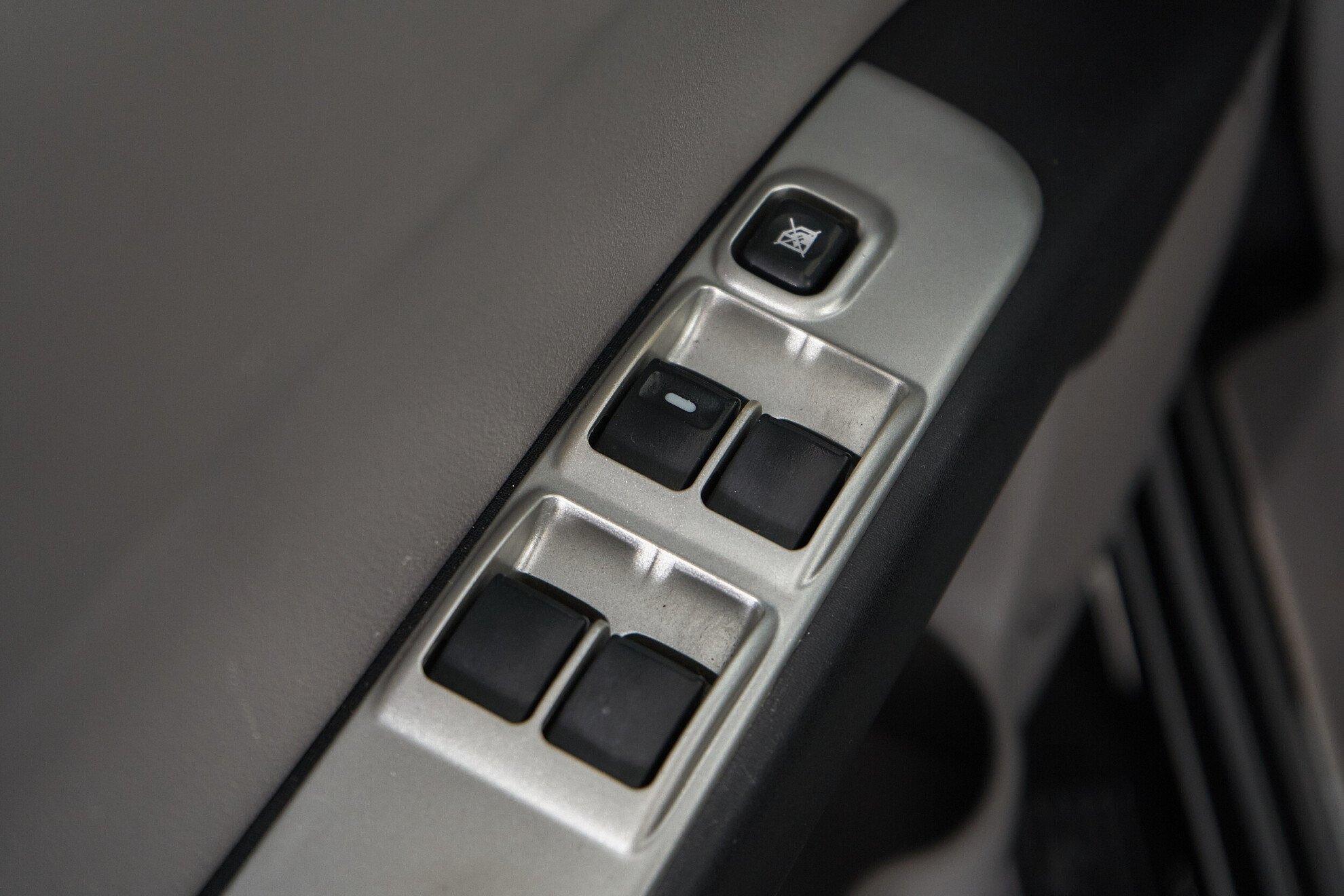 Mitsubishi L200 2014, черный