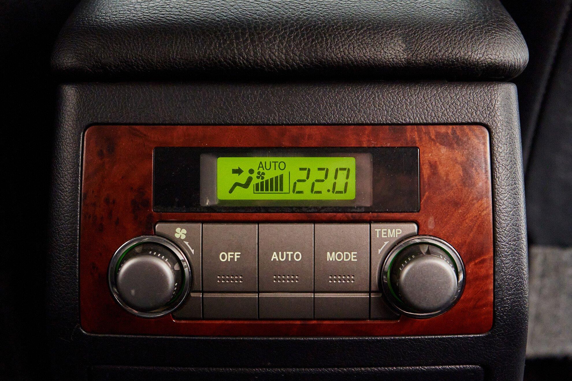 Toyota Highlander 2012, черный