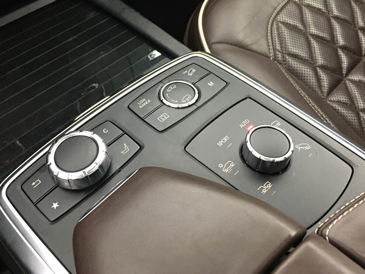 Mercedes-Benz GL-Класс 2015, черный