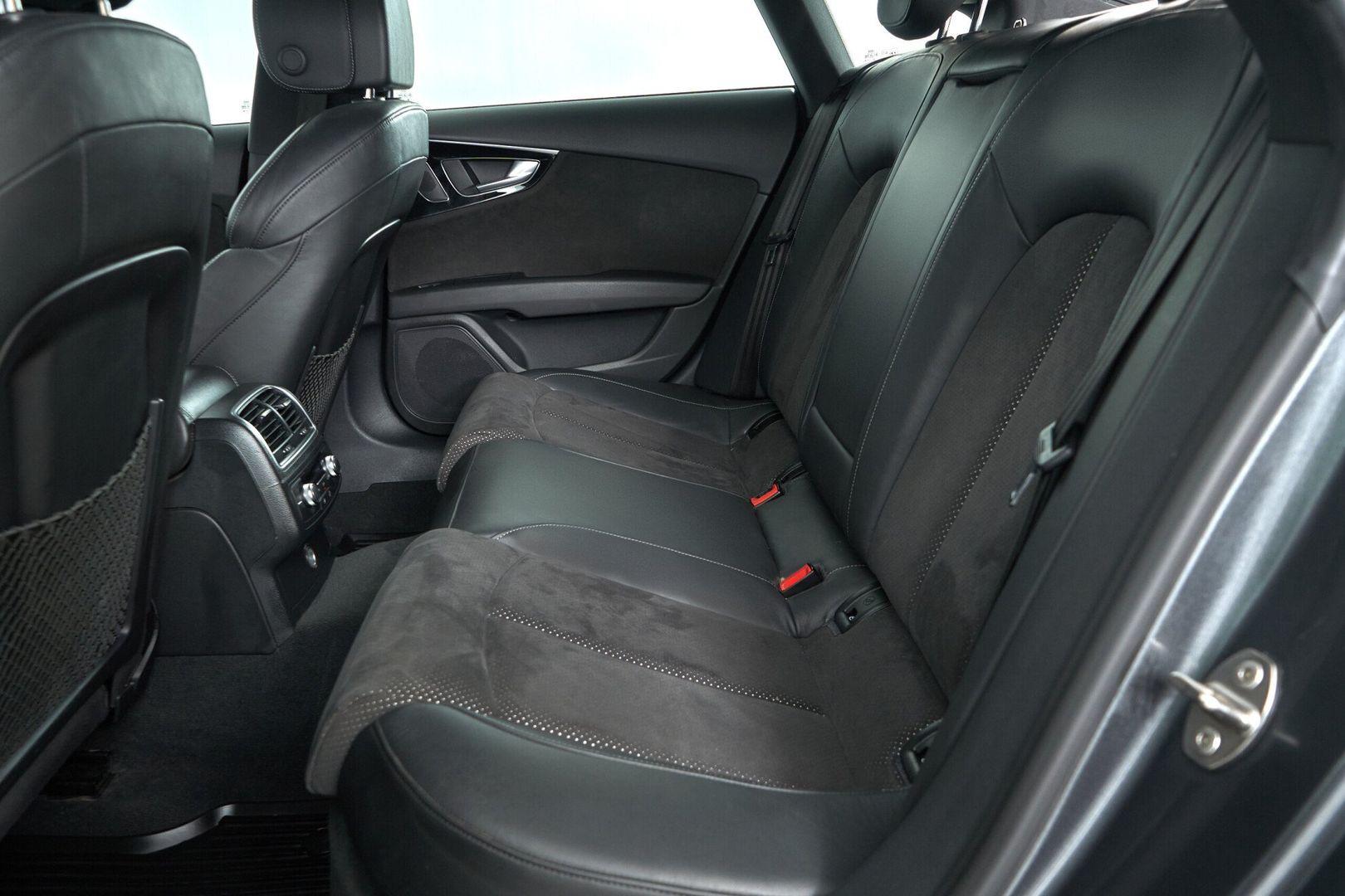 Audi A7 2013, серый