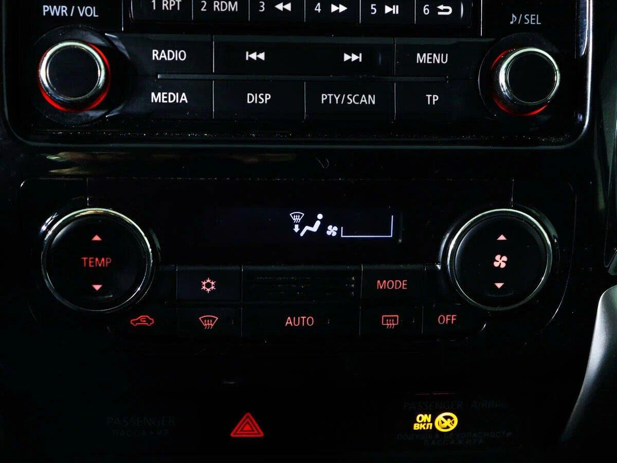 Mitsubishi Pajero Sport 2019, серый