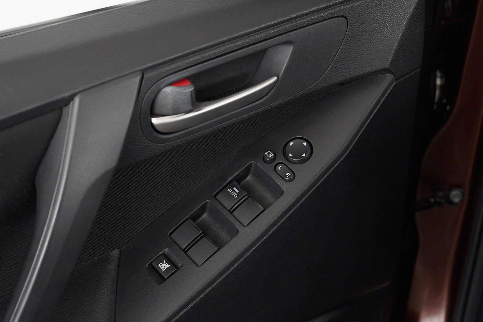 Mazda 3 2012, коричневый