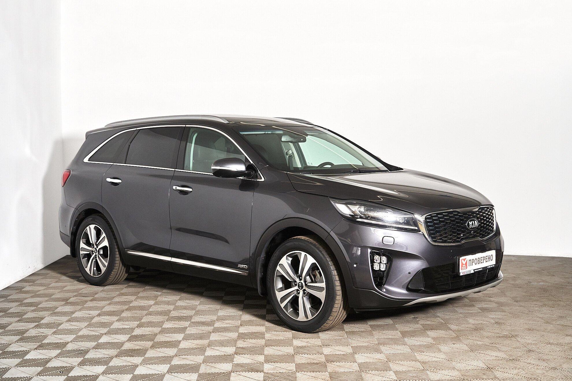 Kia Sorento 2019, серый