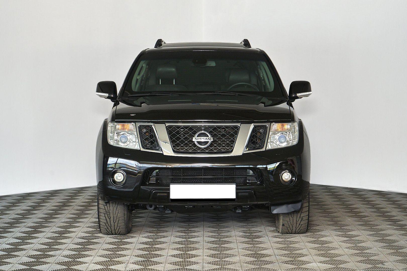 Nissan Pathfinder 2012, черный
