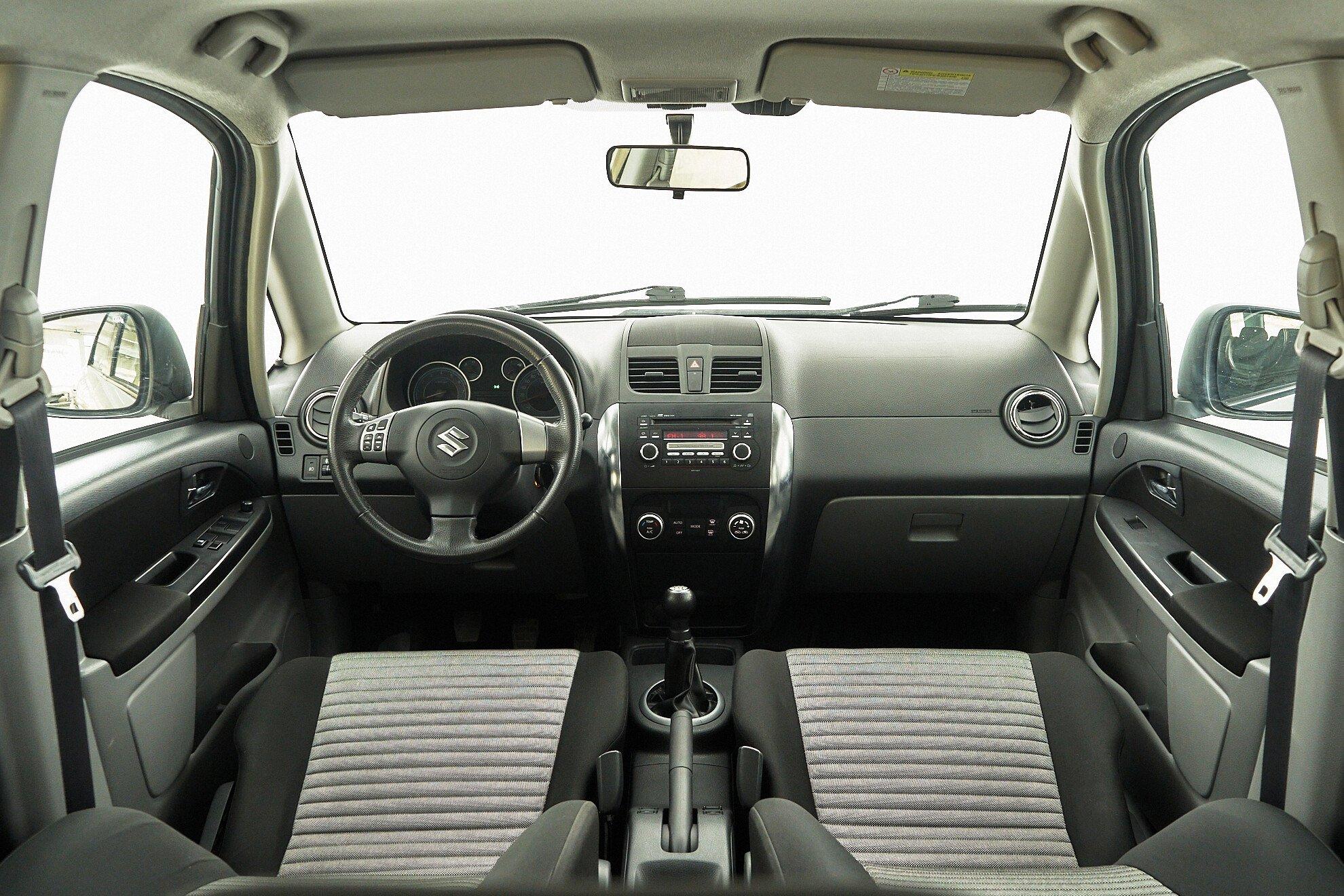 Suzuki SX4 2011, серебряный