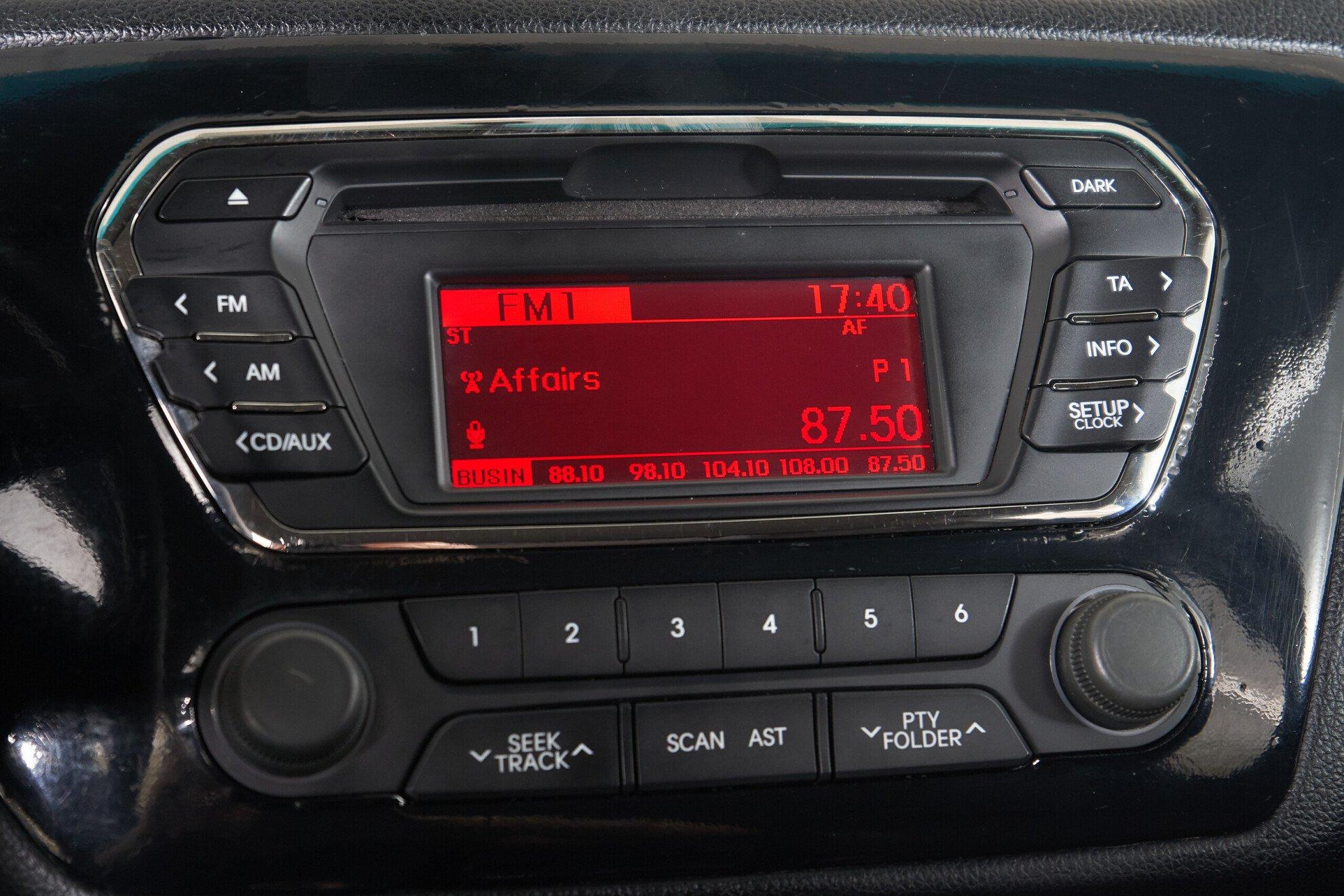 Kia Rio 2014, серебряный