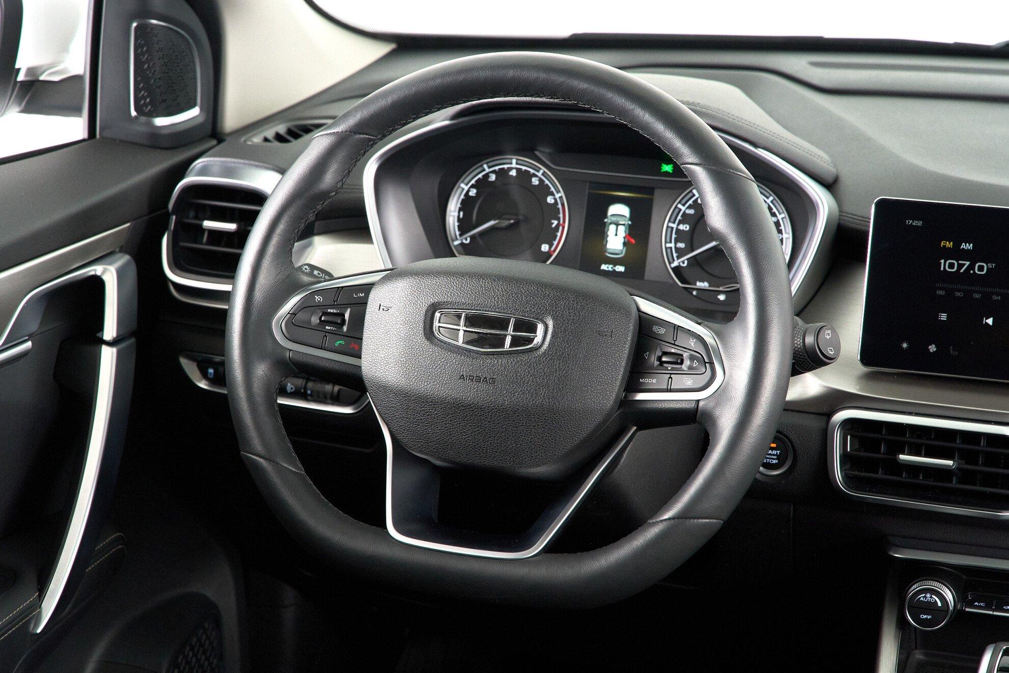 Geely Coolray 2023, белый