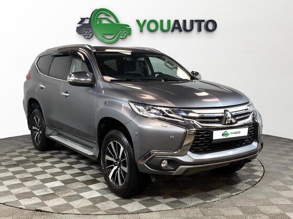 Mitsubishi Pajero Sport 2018, серый