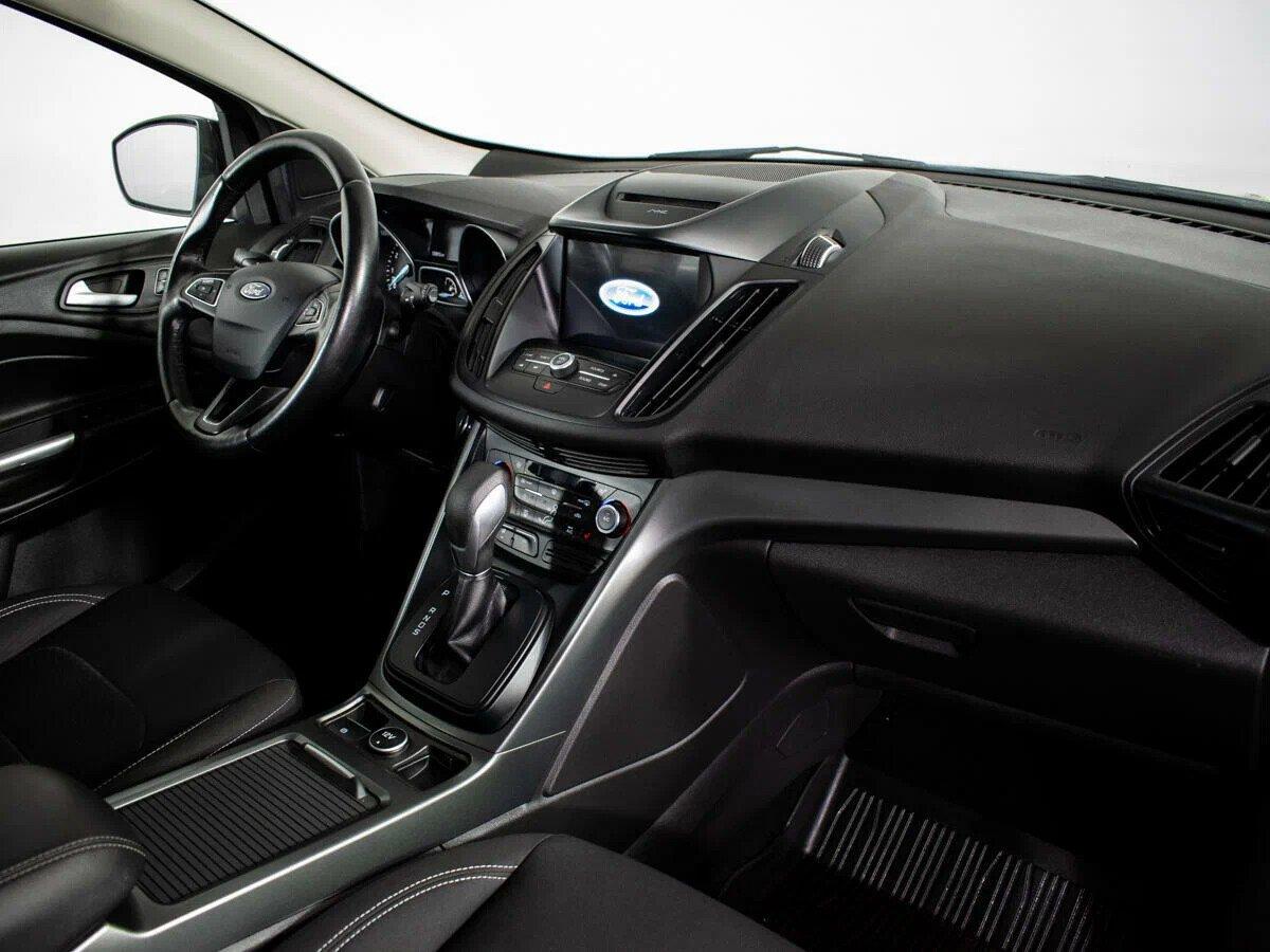 Ford Kuga 2018, черный