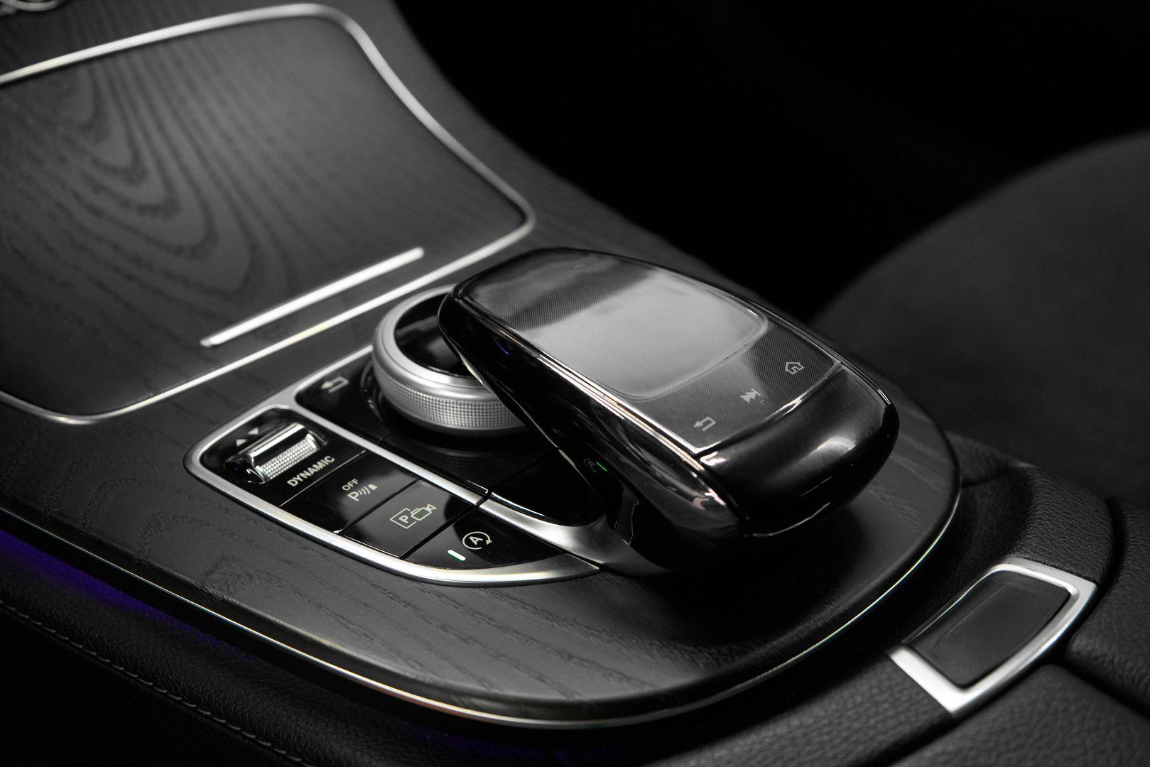 Mercedes-Benz E-Класс 2018, черный