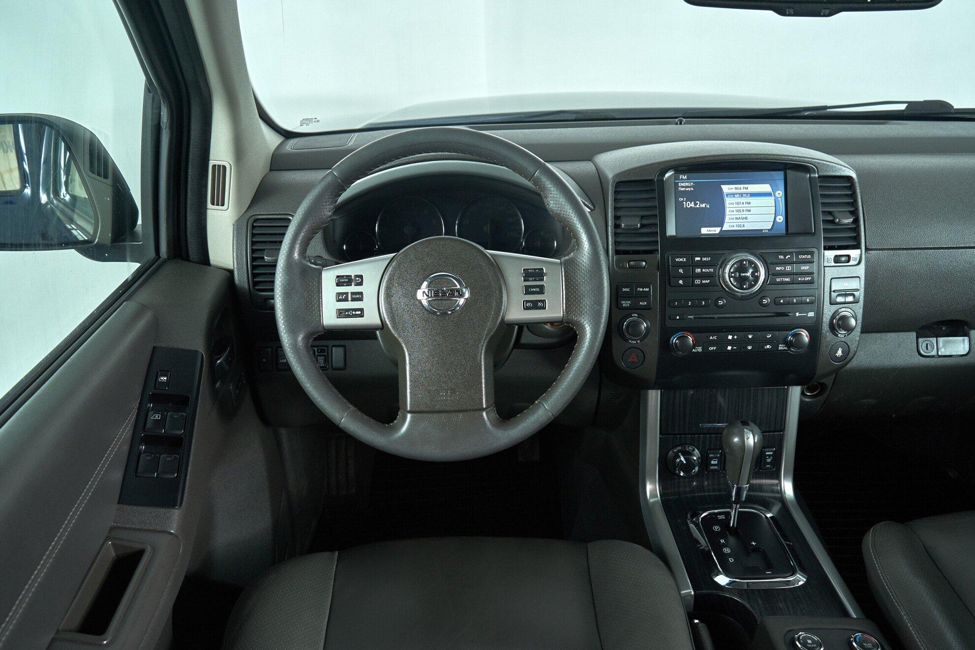 Nissan Pathfinder 2013, синий